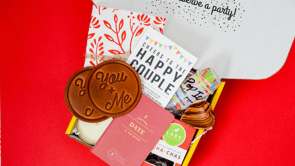 Happy Couple Gift Box Contents_Anniversary Gift Idea