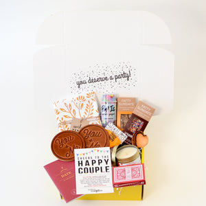 anniversary gift idea_couple gift box